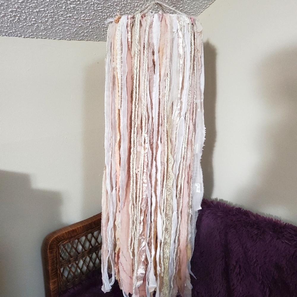 🙏 HAND CRAFTED Boho fabric rag garland windsock cream dusty rose